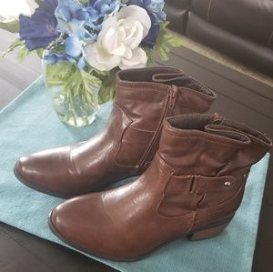 Ankle boots